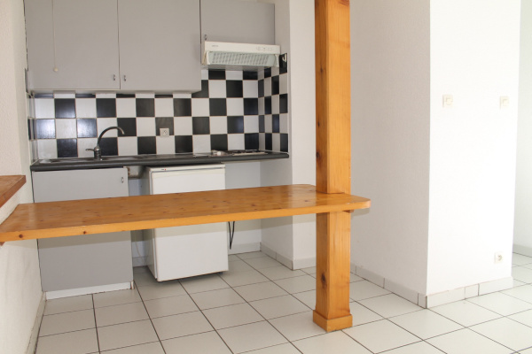 Offres de location Appartement Bordeaux 33000